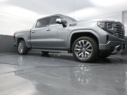 Used 2025 GMC Sierra 1500 Denali w/ Denali Reserve Package AWD/4WD image 20