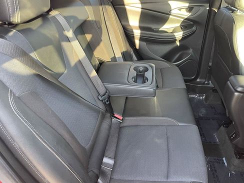 Used 2021 Buick Encore GX Select w/ Sport Touring Package FWD image 31