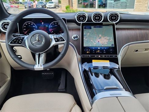 Certified 2025 Mercedes-Benz GLC 300 4MATIC image 13