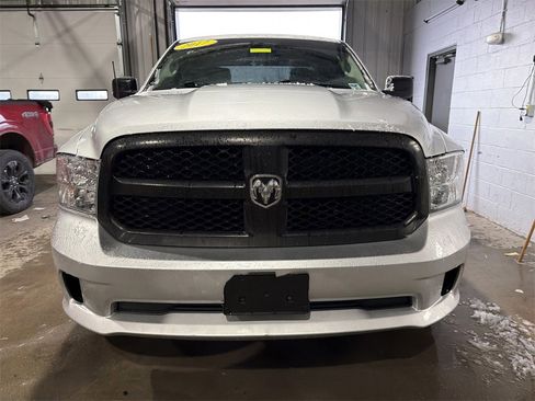 Used 2017 RAM 1500 Express image 13