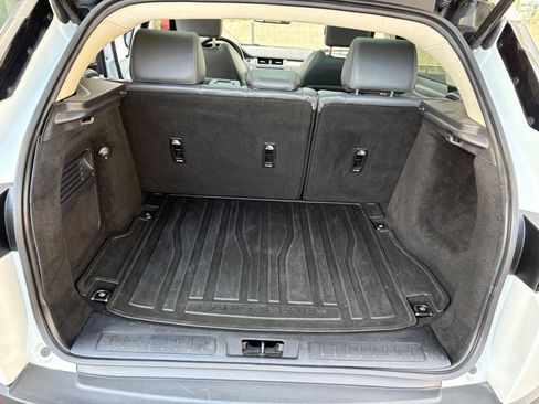 Used 2017 Land Rover Range Rover Evoque SE image 27