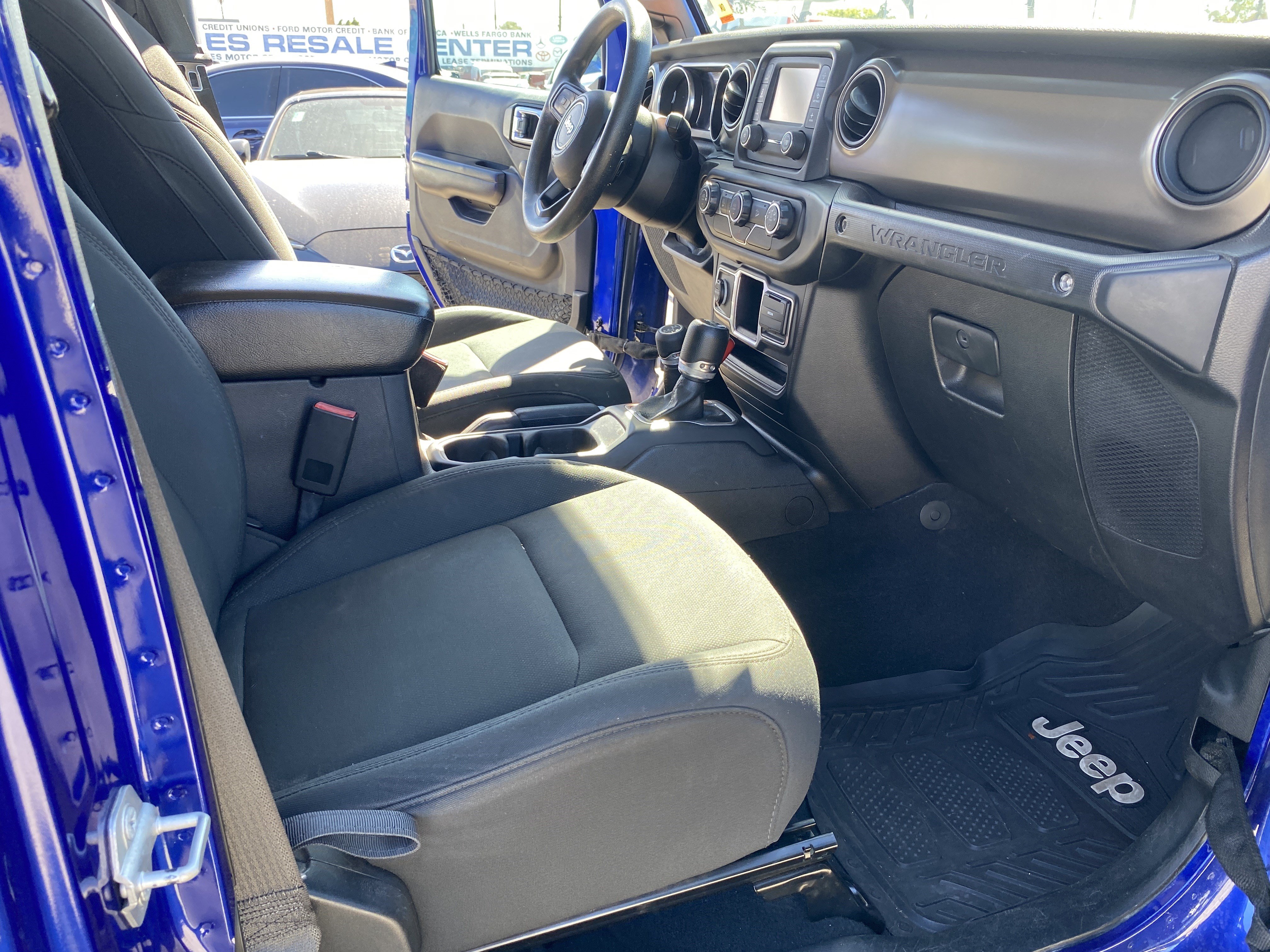 Used 2018 Jeep Wrangler Unlimited Sport AWD/4WD image 23