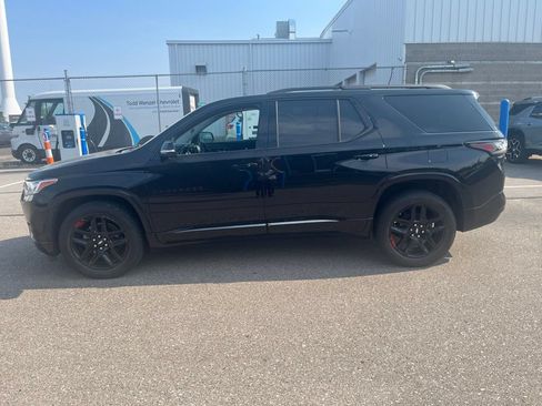 Used 2019 Chevrolet Traverse Premier w/ Redline Edition AWD/4WD image 5