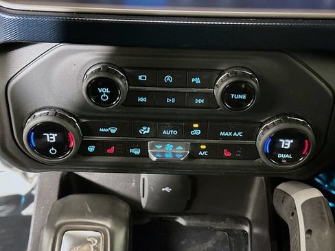 Used 2021 Ford Bronco First Edition AWD/4WD image 23