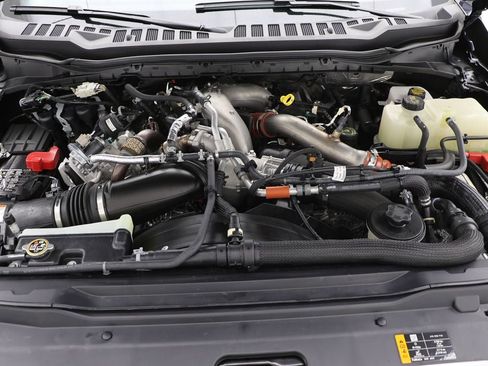 Used 2024 Ford F450 Platinum image 45