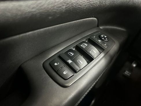 Used 2019 Jeep Grand Cherokee High Altitude image 16