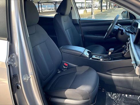 Certified 2025 Hyundai Tucson SEL image 8