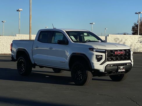 New 2026 GMC Canyon Elevation w/ Convenience Package image 11