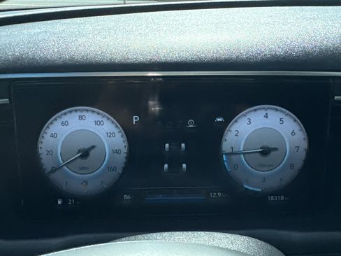 Used 2022 Hyundai Santa Cruz Limited image 14