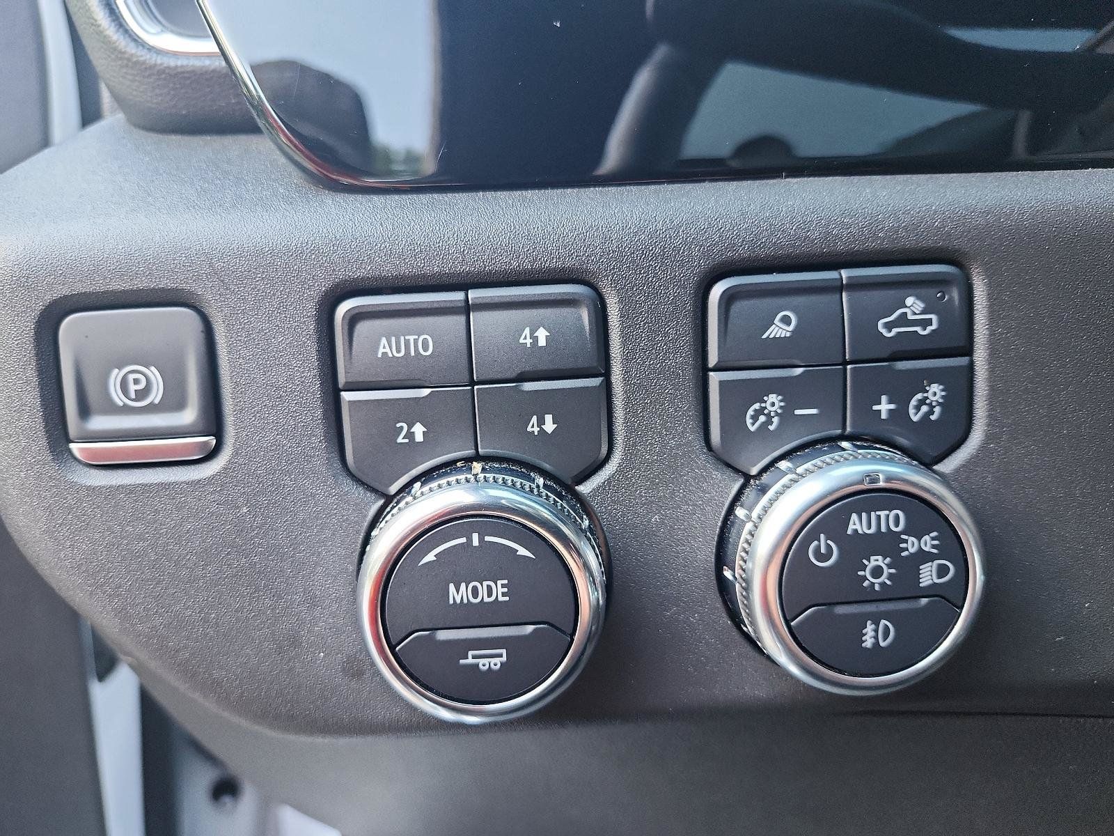 Used 2024 GMC Sierra 1500 SLT w/ SLT Premium Plus Package AWD/4WD image 17