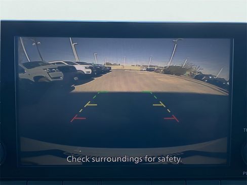 Used 2021 Nissan Rogue S image 12