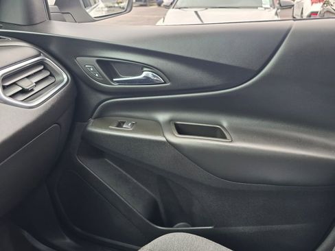 Used 2023 Chevrolet Equinox LT AWD/4WD image 30