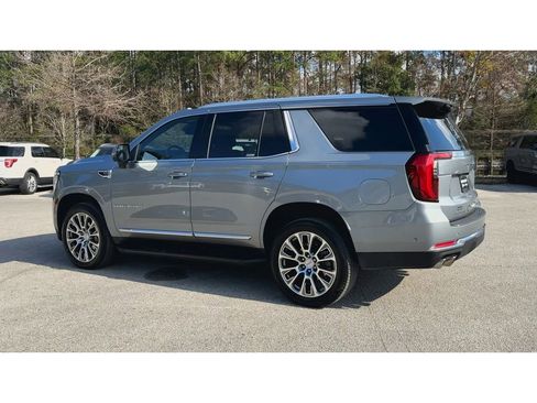 Used 2025 GMC Yukon Denali image 6