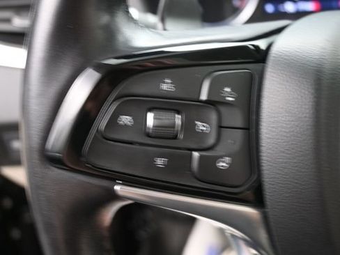 Used 2022 Buick Enclave Essence w/ Experience Buick Package FWD image 34