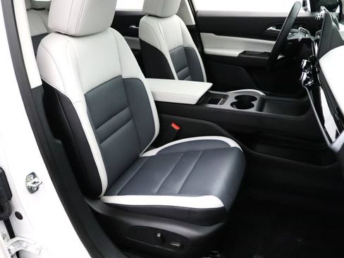 Used 2025 Honda Prologue Touring image 14