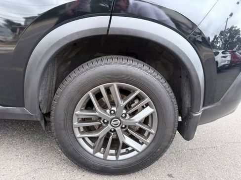 Used 2021 Nissan Rogue S AWD/4WD image 36