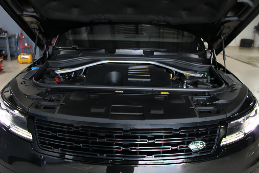 Used 2023 Land Rover Range Rover Sport SE AWD/4WD image 9
