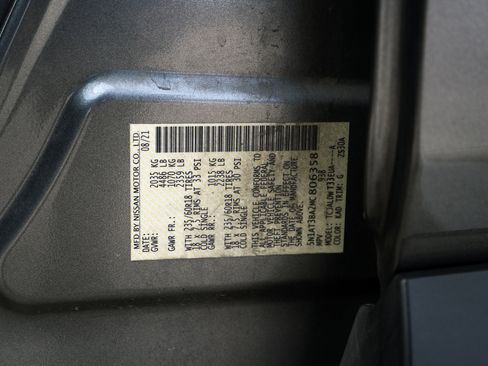 Used 2021 Nissan Rogue SV image 41