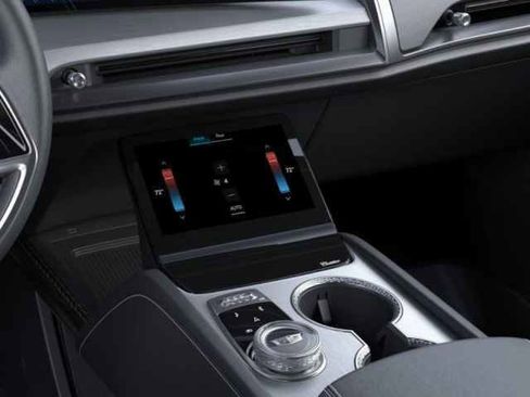 New 2026 Cadillac Vistiq Sport w/ LPO, Floor Liner Package AWD/4WD image 24