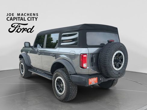 Used 2023 Ford Bronco Big Bend w/ Sasquatch Package AWD/4WD image 7