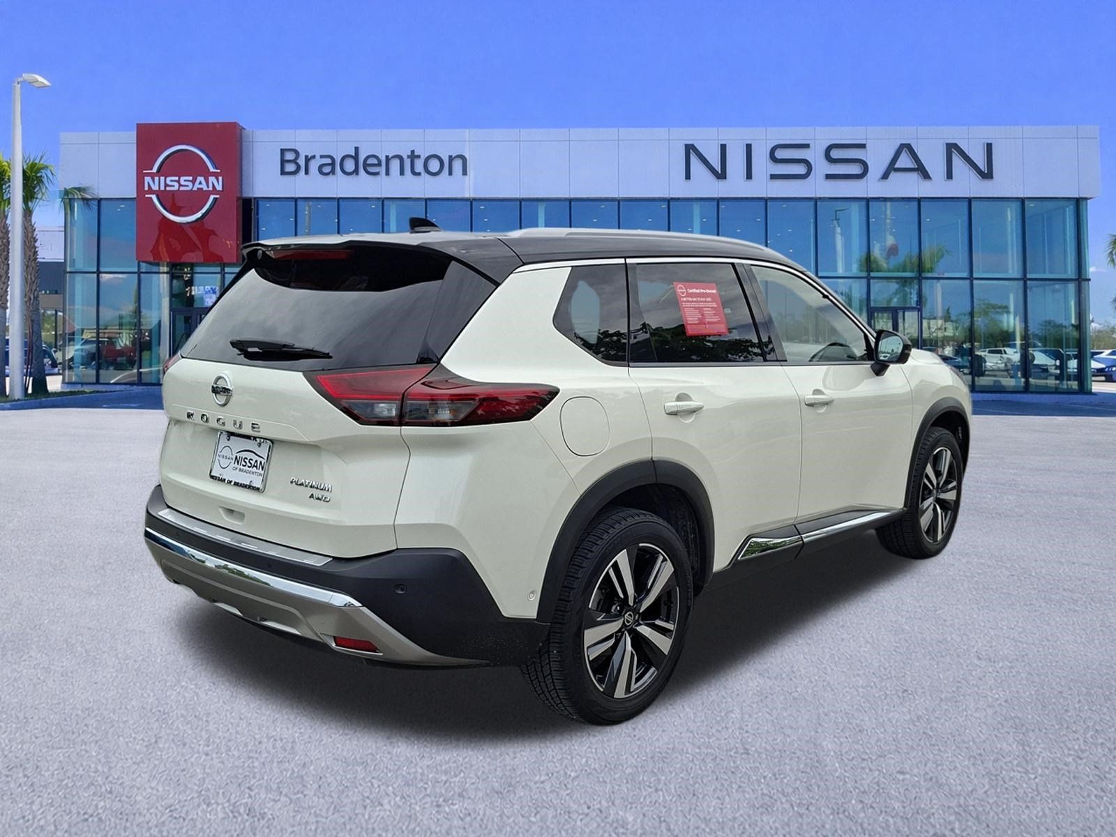 Certified 2021 Nissan Rogue Platinum AWD/4WD image 5