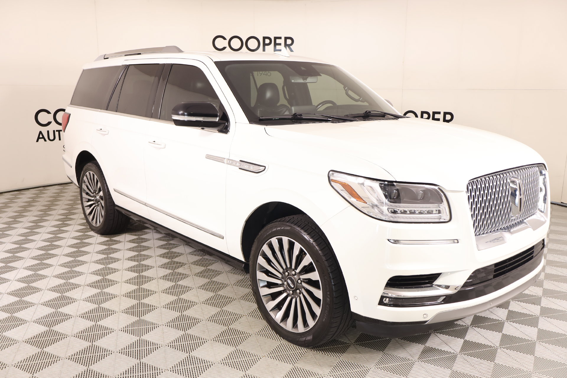 Used 2021 Lincoln Navigator Reserve w/ Luxury Package AWD/4WD image 1