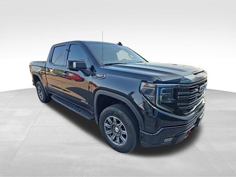 Used 2024 GMC Sierra 1500 AT4 w/ Technology Package AWD/4WD image 31