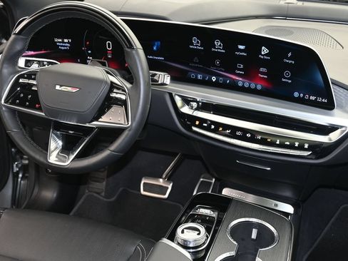 Certified 2026 Cadillac Lyriq V AWD/4WD image 14