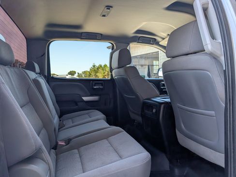 Used 2015 Chevrolet Silverado 2500 LT w/ Z71 Package, Off-Road image 19