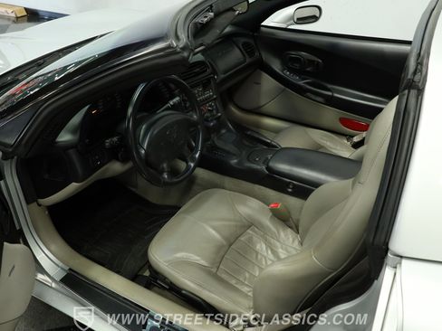 Used 1998 Chevrolet Corvette Coupe w/ Roof Pkg image 4