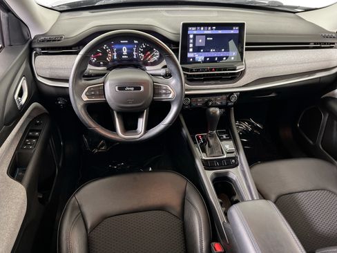 Used 2022 Jeep Compass Latitude w/ Convenience Group AWD/4WD image 21