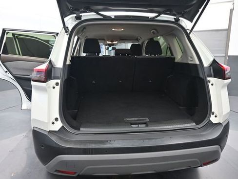 Used 2023 Nissan Rogue SV FWD image 8