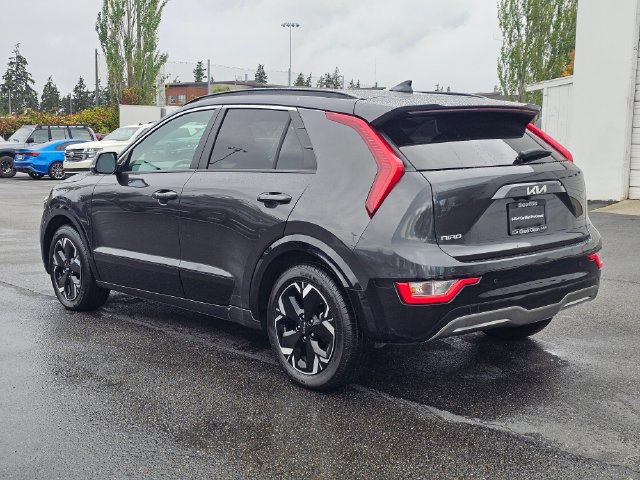 Certified 2023 Kia Niro Wind w/ Wind Preserve Package FWD image 3