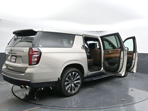 Used 2021 Chevrolet Suburban High Country image 63