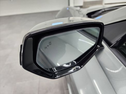 Used 2022 Chevrolet Corvette Stingray Premium Conv w/ Z51 Performance Package image 33