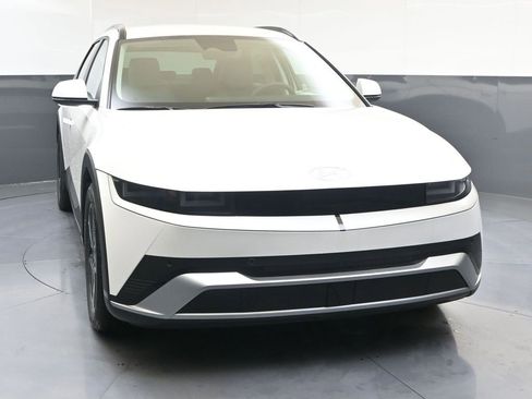 New 2025 Hyundai Ioniq 5 SEL image 8