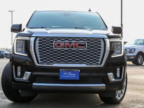Used 2022 GMC Yukon XL Denali image 3