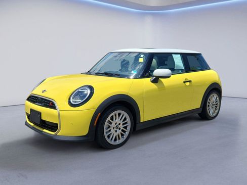 Used 2025 MINI Cooper S FWD image 7
