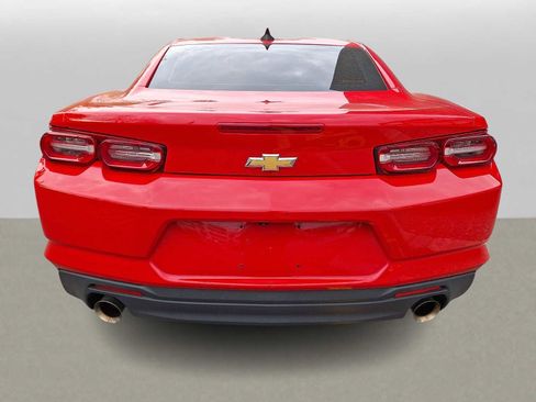 Used 2021 Chevrolet Camaro LT RWD image 5