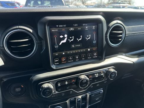 Used 2021 Jeep Gladiator Overland w/ Popular Equipment Package image 19