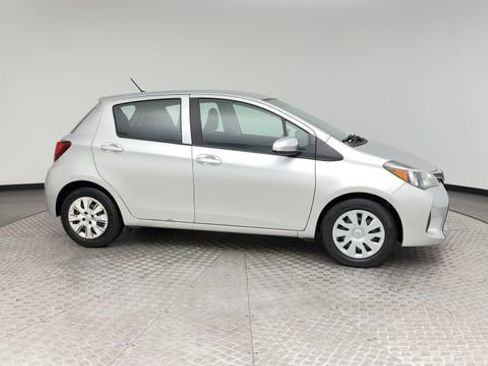Used 2015 Toyota Yaris L FWD image 9