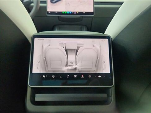 Used 2026 Tesla Model Y Long Range image 50