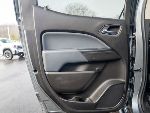 Used 2018 Chevrolet Colorado Z71 image 17