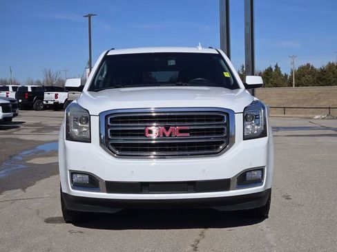 Used 2020 GMC Yukon XL SLT w/ Open Road Package image 2