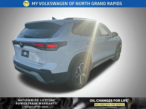 New 2026 Volkswagen Tiguan SE image 3