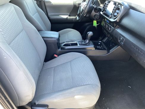 Used 2021 Toyota Tacoma SR RWD image 11