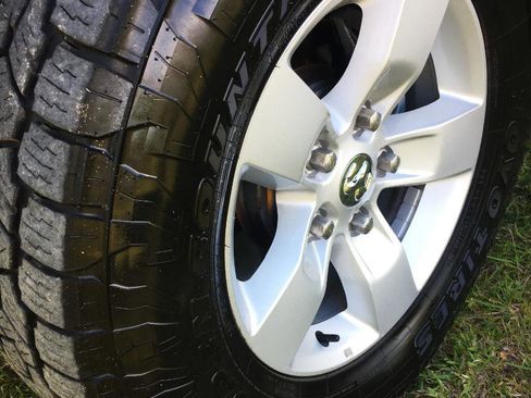 Used 2022 RAM 1500 Tradesman w/ Chrome Plus Package image 9