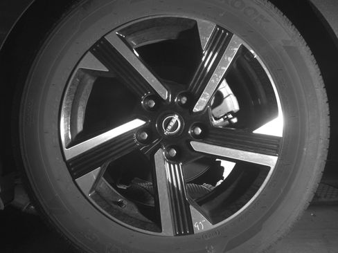 Used 2025 Nissan Sentra SV FWD image 17