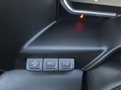 Used 2023 GMC Sierra 1500 AT4 w/ Technology Package image 25