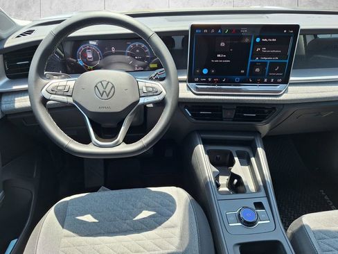 New 2025 Volkswagen Tiguan S image 9